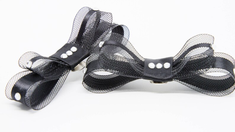 Black and sparkling diamant\u00e8 shoe clips