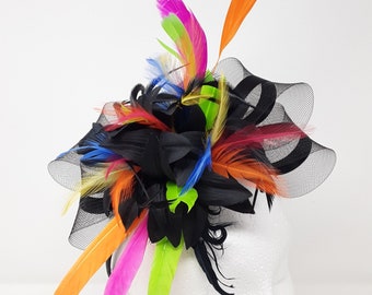 Schwarz und bunter Crinoline Fascinator mit Spange, Kamm und Haarreif