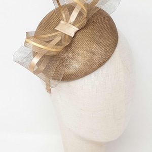 Metallic Gold Button Percher Fascinator with Mesh Bow, Chic Wedding Guest Headpiece.