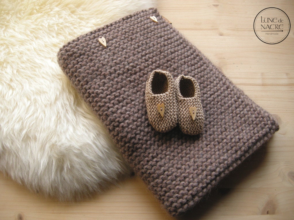 Set Couverture Pour Bébé en Pure Laine Vierge et Chaussons Pur Coton - Scott Cannelle