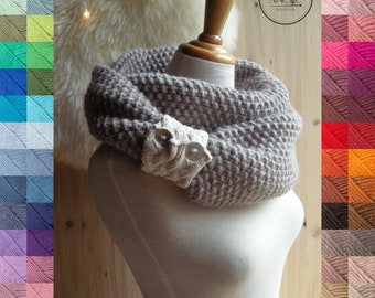 Handknit infinity scarf in pure new wool with decorative strap - MOYRA - choose your colors !
