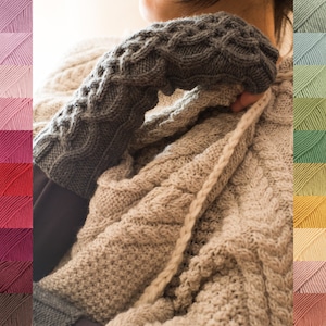 Cable knit wristwarmers / fingerless gloves - pure merino wool - MAELIG - choose your colors !