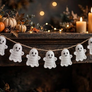 Modèle PDF de crochet sans couture pour une guirlande et une décoration fantôme d'Halloween, idéal pour les débutants.