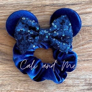 Mouse Ears Scrunchies, Minnie Mouse Scrunchies, Minnie ear Scrunchies, Mouse Ear Hair Scrunchies, Hair Accessories, Disney Scrunchies
