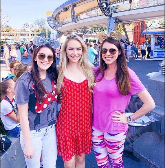 Red Mickey Ears Disney Headband, Red Minnie Ears Disney Hair  display picture 1
