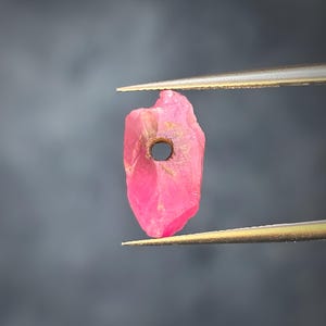 4,7 Ct Natural Ruby Rough Viet Nam, Unheat, Untreatment Ruby Luc Yen