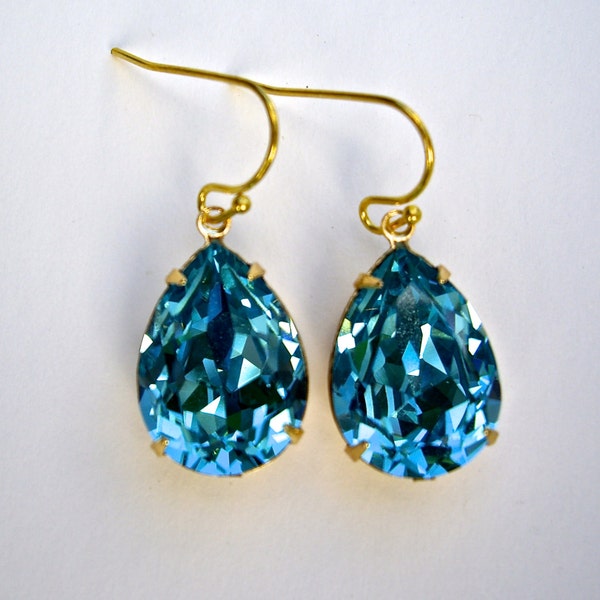 Lucy-Lou loves blue Crystal Earrings