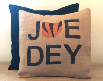 Burlap Joe Dey Cincinnati Bengals Pillow