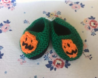 Baby Pumpkin Shoes, halloween pumpkin, first halloween shoes, halloween costume, slip on baby shoes, cute pumpkin shoes, green baby shoes