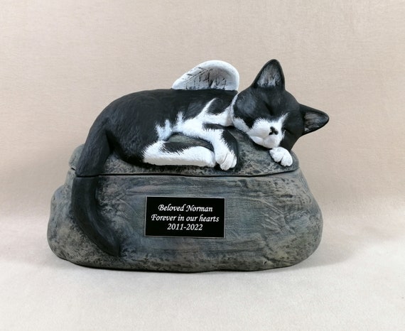 Ceramic Engraved Painted Cat Cremation Urn With Plastic Name Plate Hand  Made Pet Urn -  Finland