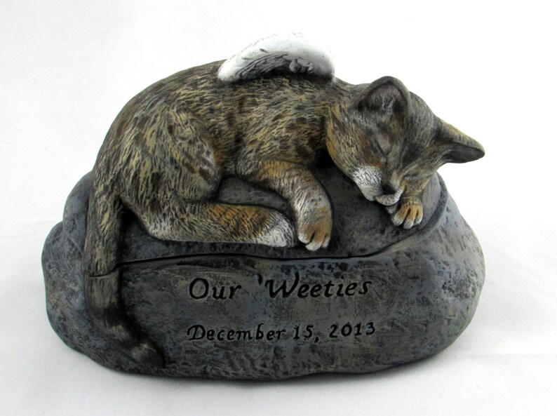 Bengal Cat Ceramic Engraved Painted Cremation Urn hand ...