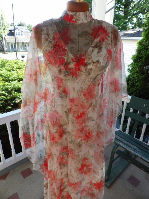 Vintage 1970s Floral Kaftan