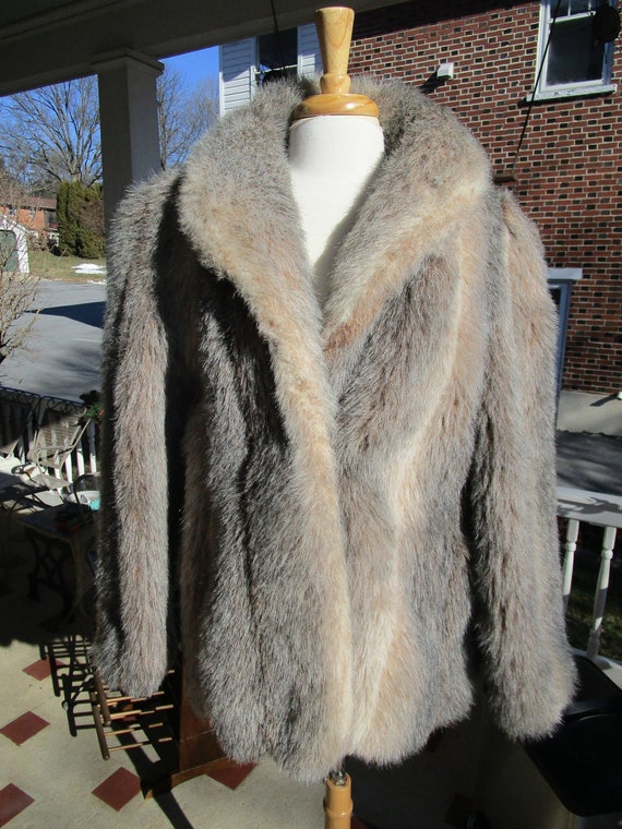 Vintage 1970/80s "Jordache" Ladies Faux Fur Jacket