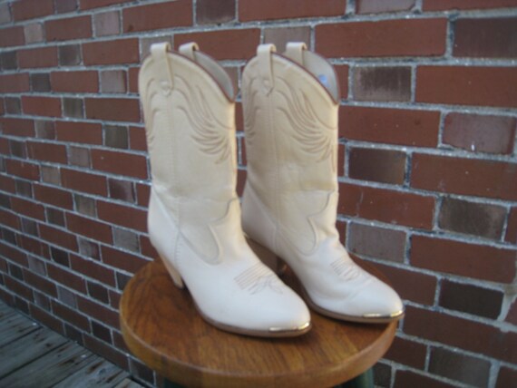 ladies western style boots