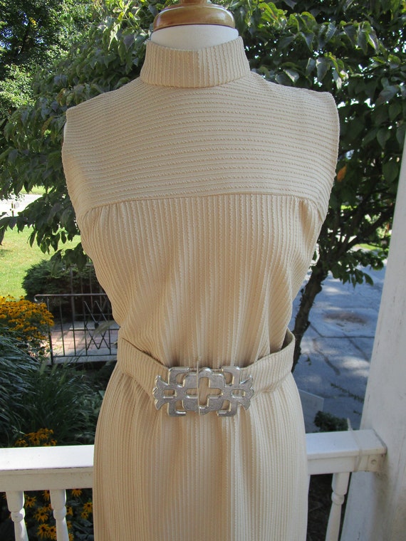 Vintage 1960s Ladies Beige Maxi Dress - image 2