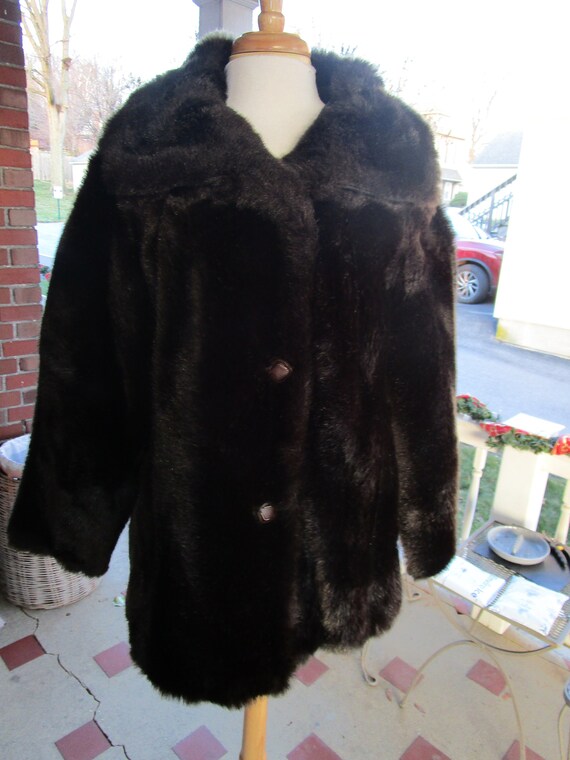 Vintage Ladies Dark Brown Faux Fur Jacket