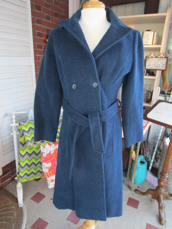 Vtg. Ladies Dark Blue Coat by Pendleton