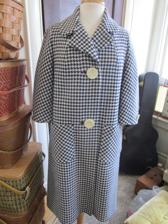 Vintage 1950s Ladies Houndstooth Check Coat