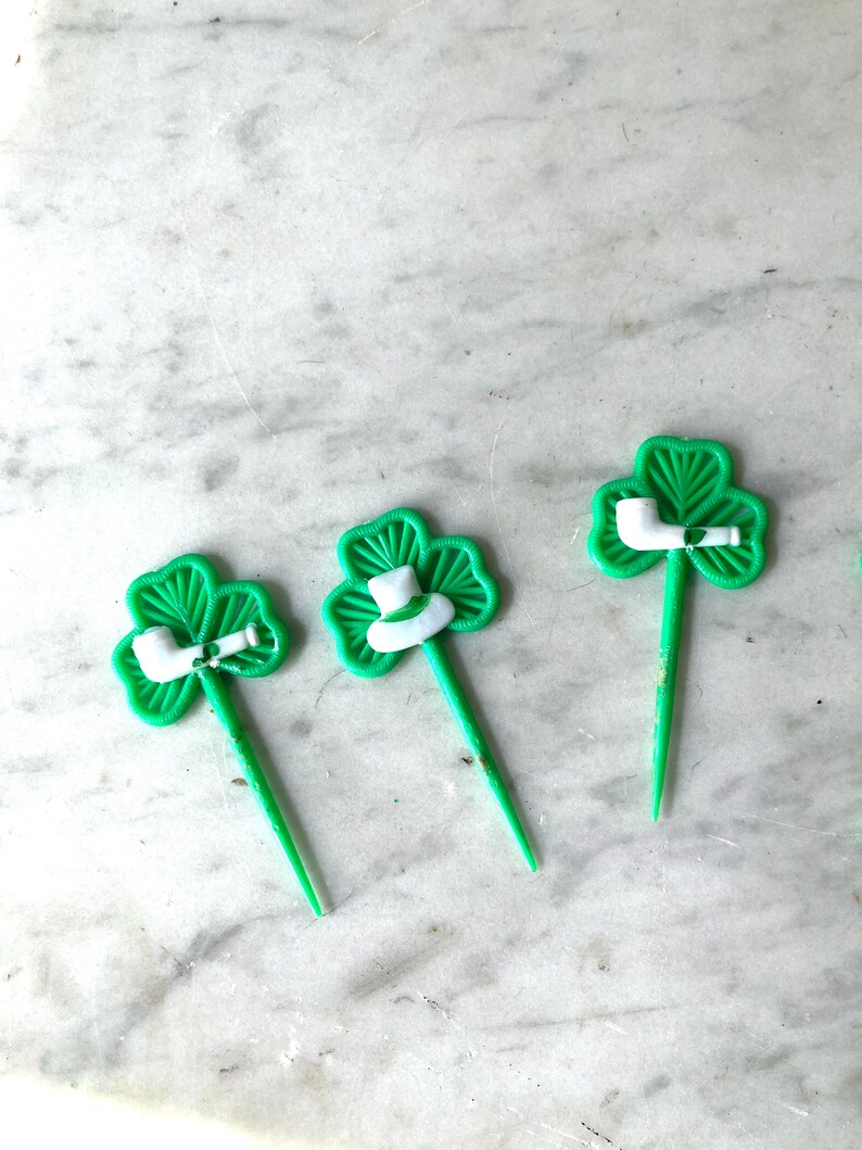 vintage plastic st patrick\u2019s day cake topper set