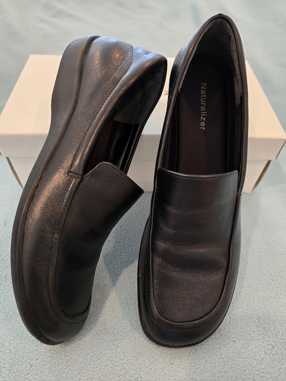 Vintage Naturalizer Dazzle Black Leather Loafers - US 7.5N, New in Box