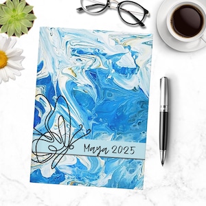 Carnet cartonné personnalisé Papillon | Bleu iceberg | Journal intime 2025, 150 pages pour la gratitude, des résolutions, des souvenirs, un cadeau pour elle