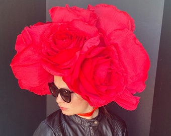 Giant paper roses headpiece. Huge paper flower hairpiece. Photo shoot flower accessory. Halloween flower head costume. Large head piece rose