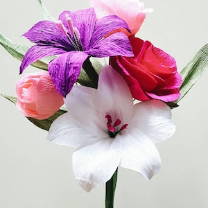 Bridal paper bouquet. Anniversary gift for her. Crepe paper flowers. Paper lilies and roses bouquet. Table flower centerpiece