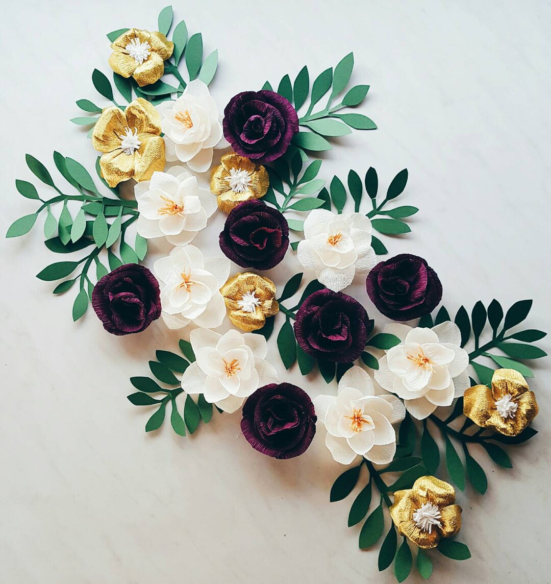 Large Paper Flower Wall Display. Shop Window Backdrop. Chic Bridal