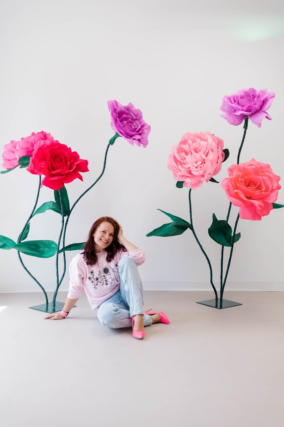 Giant Free Standing Paper Flower Set With Crepe Paper Roses Etsy