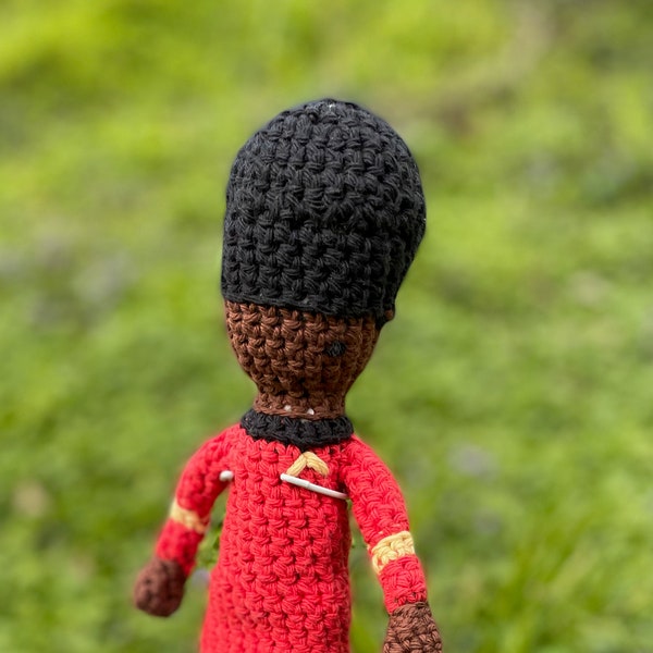 Lieutenant Uhura from Star Trek - Amigurumi Crocheted Doll - Nichelle Nichols Action Figure Lieutenant Nyota Uhura