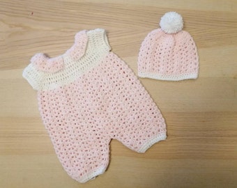 grenouillère /bonnet blanc rose   T. Naissance - fait main