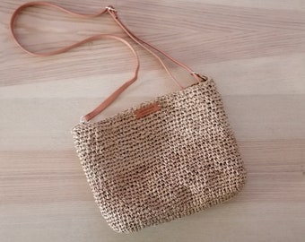 sac a main en raphia naturel - fait main - boho chic - sac de plage été- pochette de fête femme- accessoire de mode