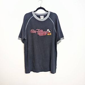 Disney T-Shirt Vintage T-Shirt Disney Tee Large T-Shirt Disney Embroidered T-Shirt Disney Top Mickey Mouse T-Shirt Vintage Disney T-Shirt L
