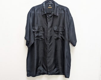 Chemise en soie noire Chemise à manches courtes en soie vintage XL Chemise boutonnée en soie noire vintage Chemise noire à manches courtes en soie