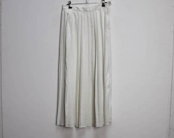 White Midi Skirt Vintage White Pleated Skirt High Waisted Skirt White Patterned Midi-Skirt Vintage Long Skirt White Pattern High Waist Skirt