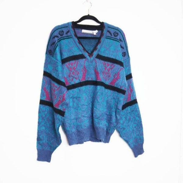 Blue Patterned Jumper Vintage V-Neck Jumper Purple Patterned Sweater Blue Jumper V-Neck Sweater Patterned Knit Jumper Vintage Jumper Medium