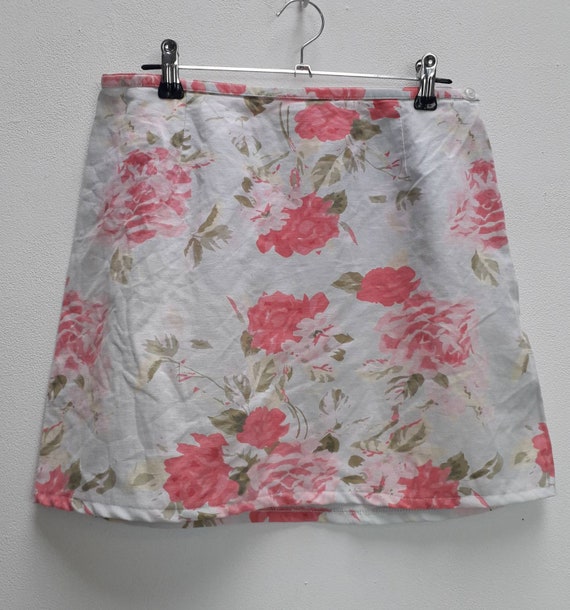 Floral Mini-Skirt Vintage Pink Floral Skirt High … - image 2