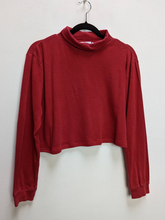 Cropped red turtleneck outlet