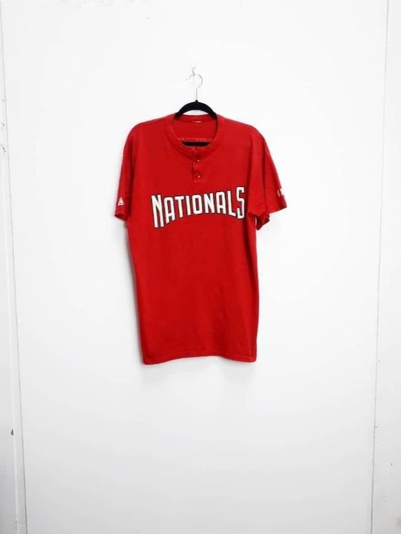 Nationals T-shirt Vintage Red Graphic Tee Sport T-shirt Medium 