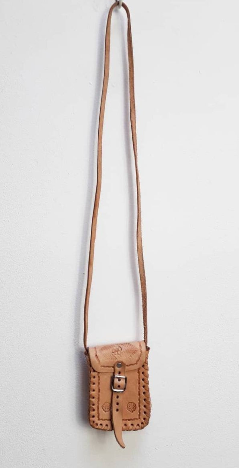 Small Leather Crossbody Bag Vintage Small Crossbody Pouch Vintage Tan Leather Pouch Long Strap Crossbody Bag Vintage Leather Pouch Bag Tan