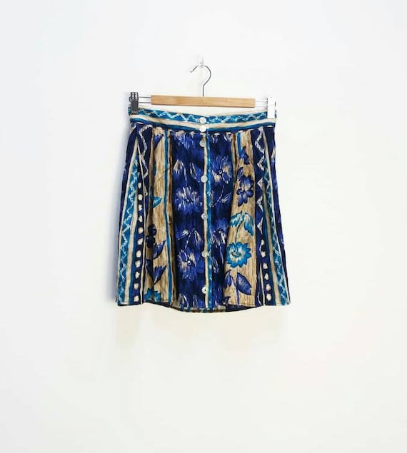 Floral mini skirt xl hotsell