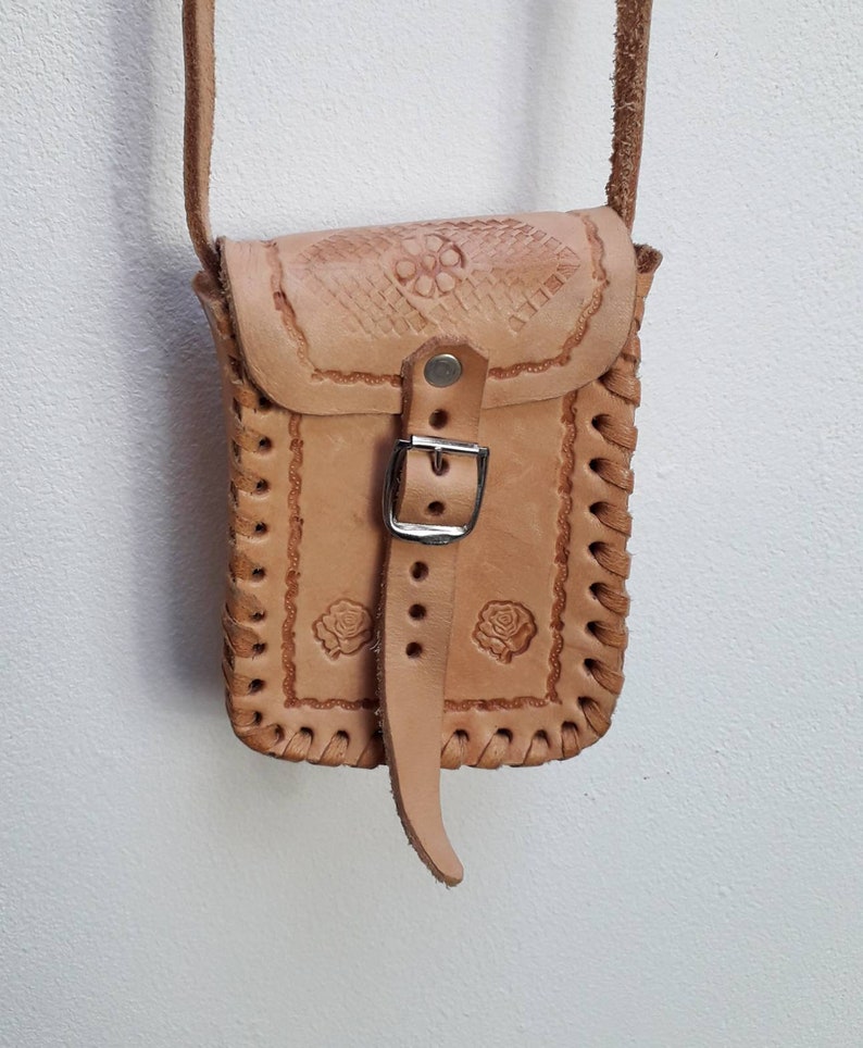 Small Leather Crossbody Bag Vintage Small Crossbody Pouch Vintage Tan Leather Pouch Long Strap Crossbody Bag Vintage Leather Pouch Bag Tan