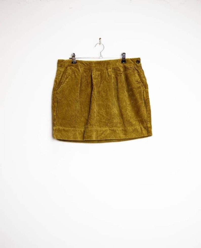 Yellow Corduroy Skirt Vintage Cord Mini-Skirt Large Women/'s Corduroy Mini Skirt Vintage Mustard Yellow Cord Skirt Large Yellow Mini-Skirt L