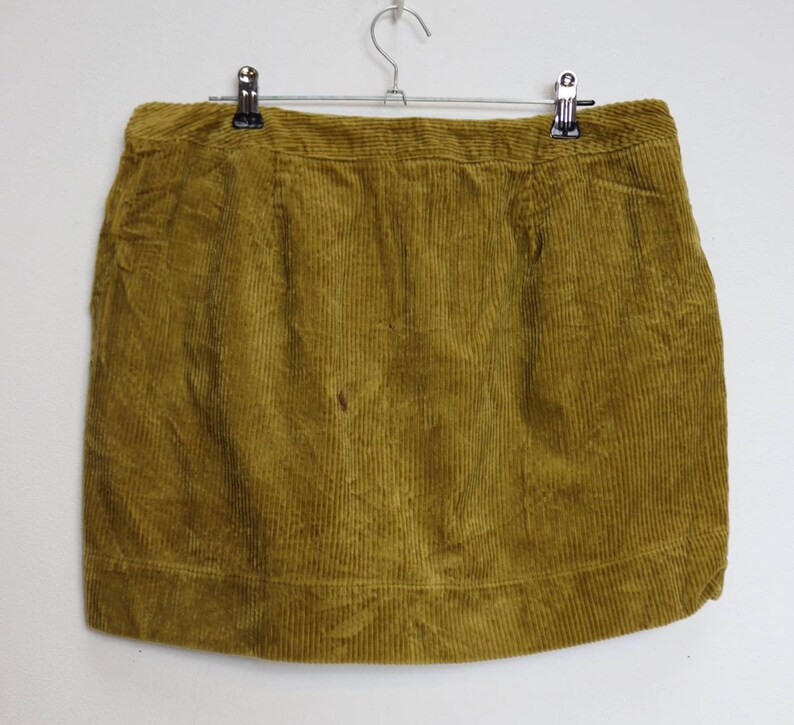 Yellow Corduroy Skirt Vintage Cord Mini-Skirt Large Women/'s Corduroy Mini Skirt Vintage Mustard Yellow Cord Skirt Large Yellow Mini-Skirt L