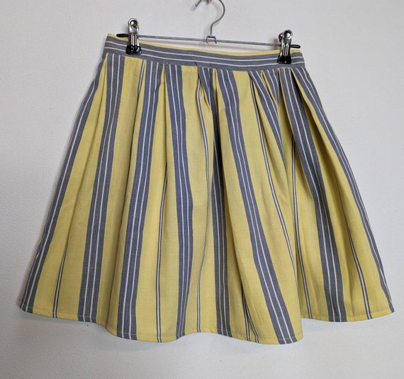 High waisted elastic waist mini skirt hot sale
