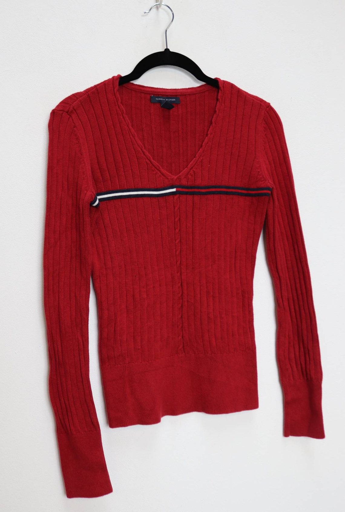 red hilfiger jumper