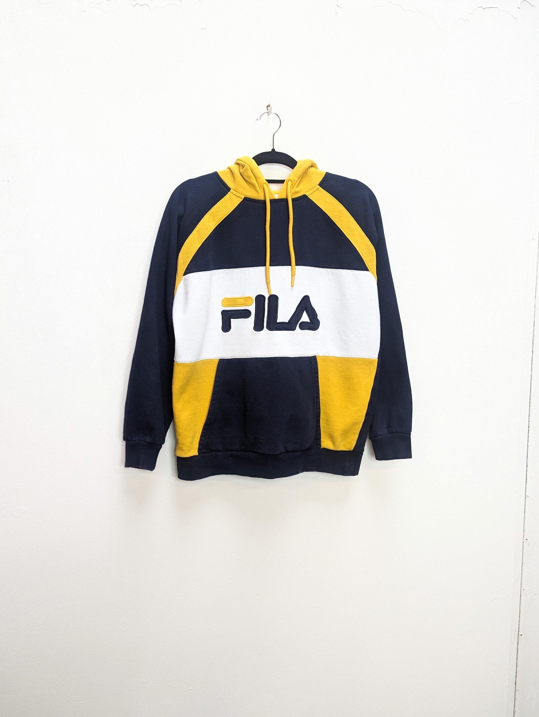 Fila Hoodie Vintage Hoodie Fila Medium Hoodie -