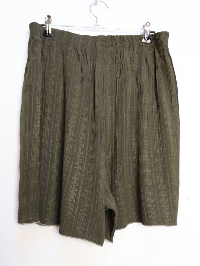 Green Shorts Vintage High Waisted Shorts Olive Green Shorts Women/'s Large Shorts Vintage Dark Green High Waist Shorts Vintage Large Shorts