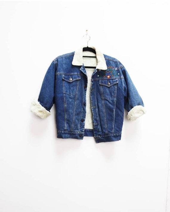 Blue jean jacket shop with fleece lining