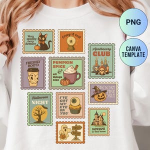 Peut inclure: Sweat-shirt blanc orné de timbres-poste sur le thème d'Halloween. Les timbres représentent un chat noir, une boule de cristal, une tasse de café avec un fantôme, un latte à la citrouille et une maison hantée. Les mots "PNG" et "CANVA TEMPLATE" sont également visibles.